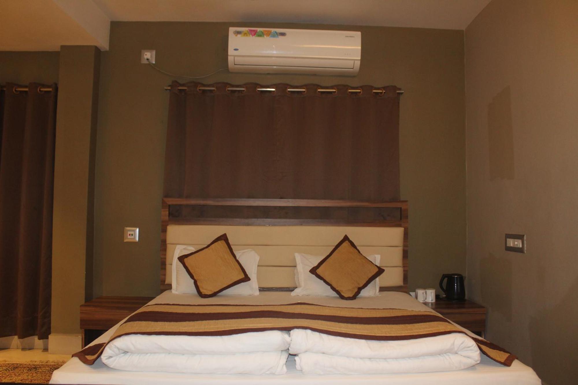 Hotel Oishi Plaza Mukutmanipur Eksteriør billede