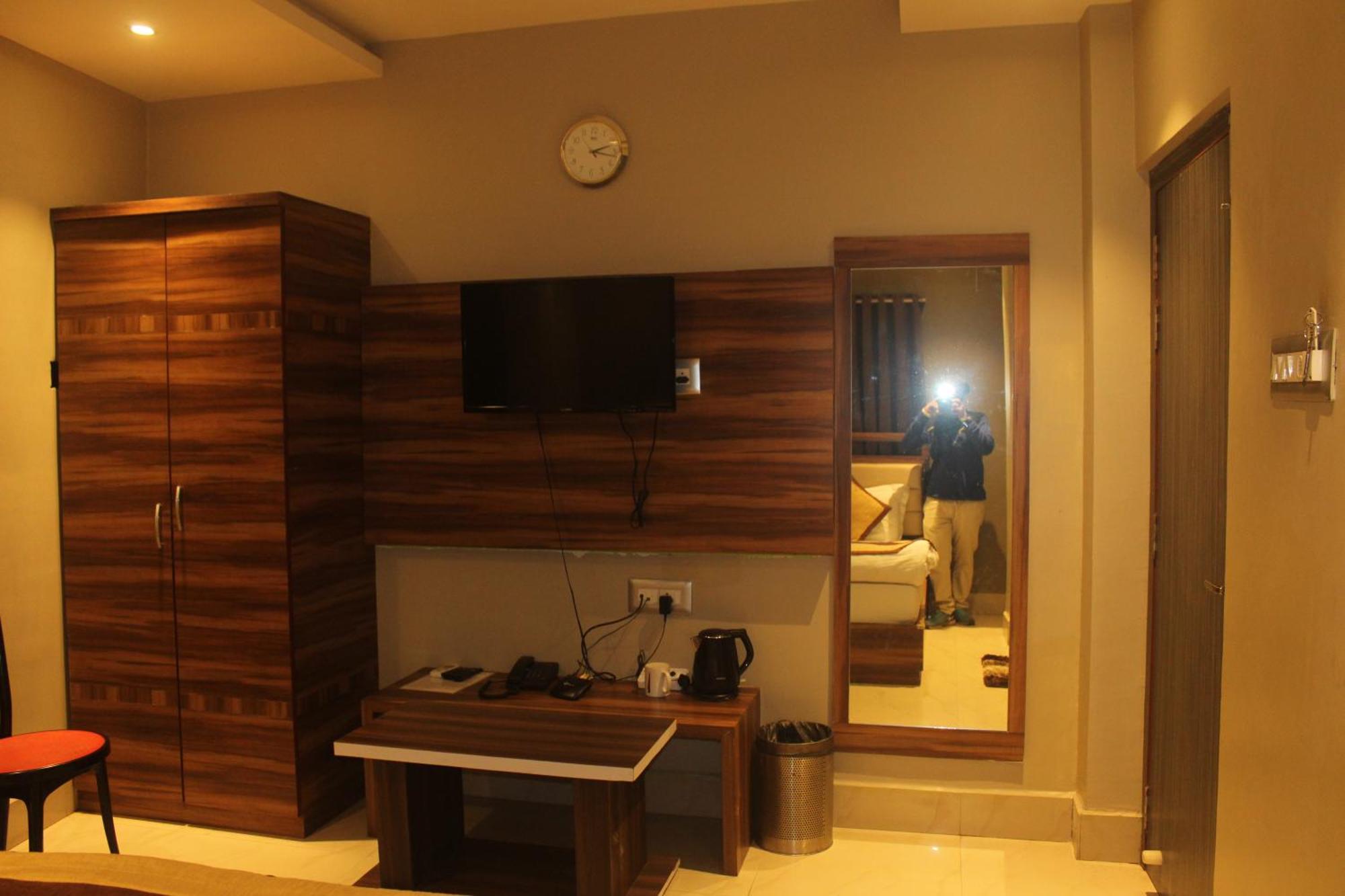 Hotel Oishi Plaza Mukutmanipur Eksteriør billede
