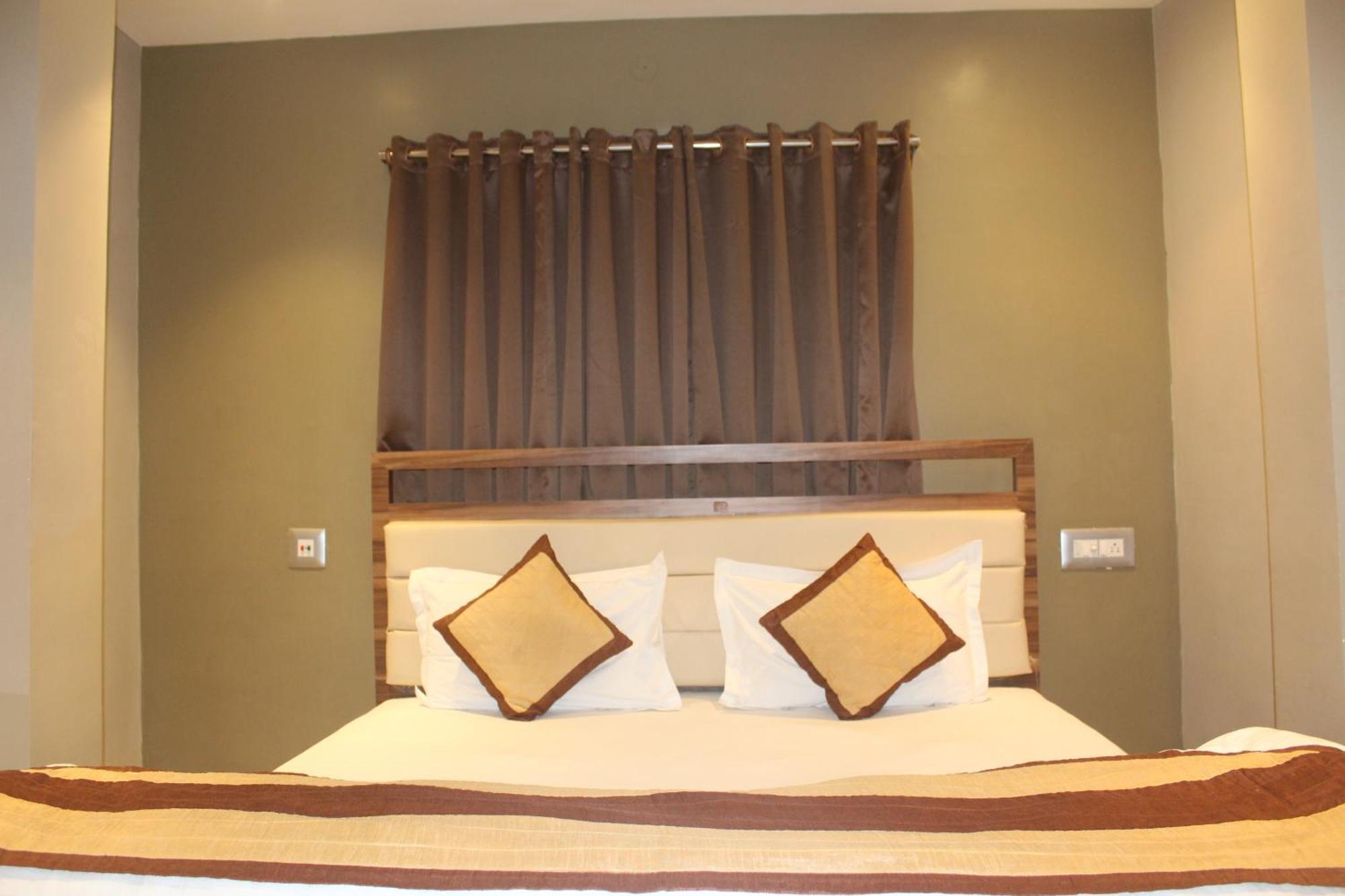 Hotel Oishi Plaza Mukutmanipur Eksteriør billede