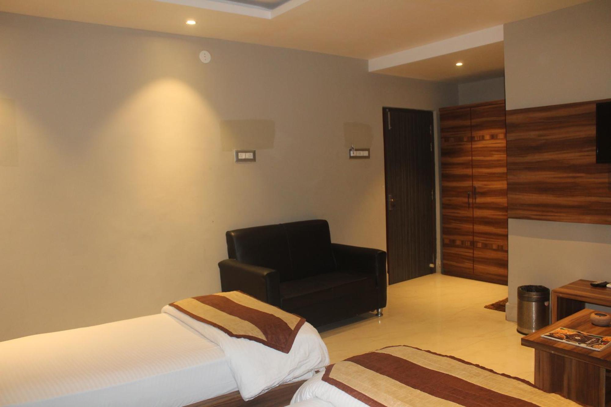 Hotel Oishi Plaza Mukutmanipur Eksteriør billede