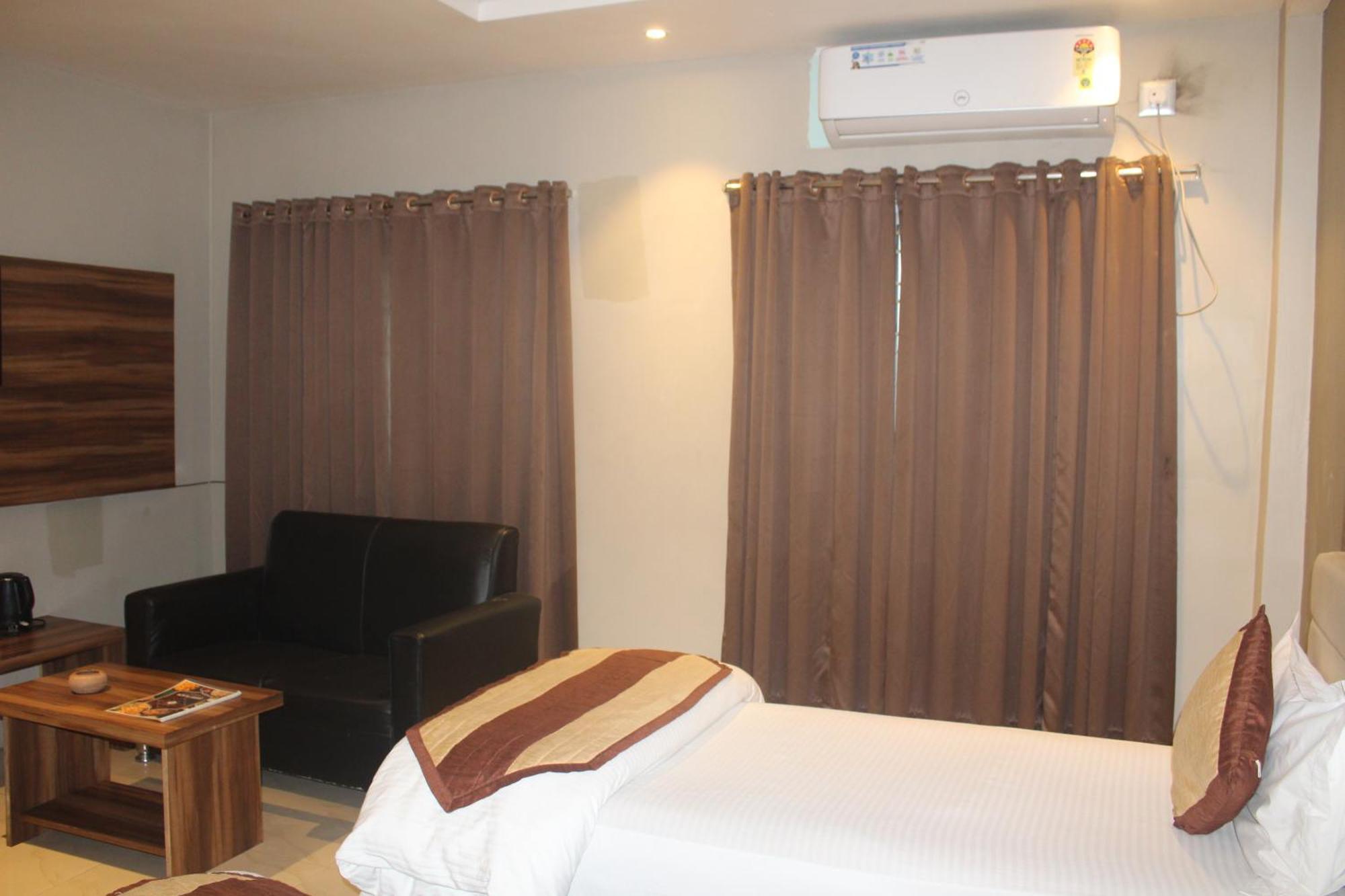 Hotel Oishi Plaza Mukutmanipur Eksteriør billede
